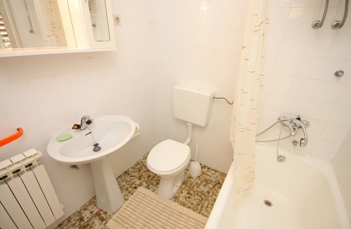 Cove Murtar Apartment | One bedroom apartment with terrace Mali Lošinj, Lošinj (A-2492-a)