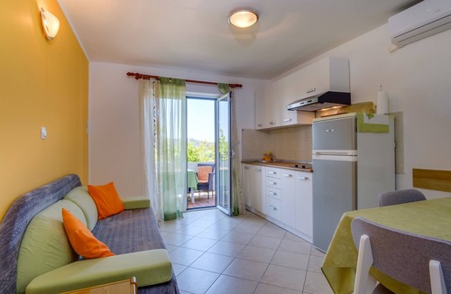 Cove Murtar Apartment | One bedroom apartment with terrace and sea view Mali Lošinj, Lošinj (A-8067-a)