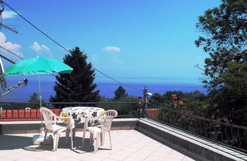 Opric Apartment | One bedroom Apartment Biro Kestenovi A3 near Opatija