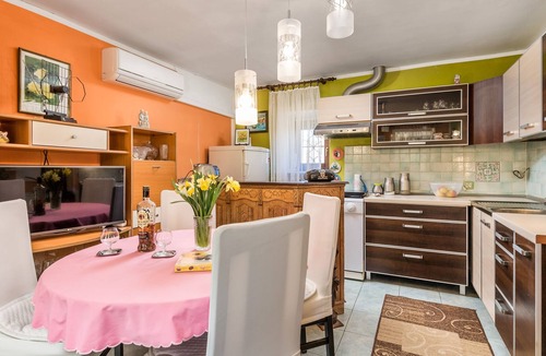 Bakar Apartment | One bedroom apartment with terrace Škrljevo, Rijeka (A-17116-a)