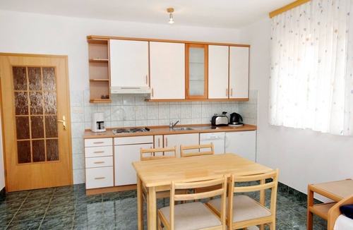 Jadranovo Apartment | One bedroom apartment with a swimming pool Jadranovo, Crikvenica (A-5521-a)