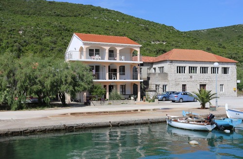 Brijesta Apartment | One bedroom apartment near beach Brijesta, Pelješac (A-10223-d)