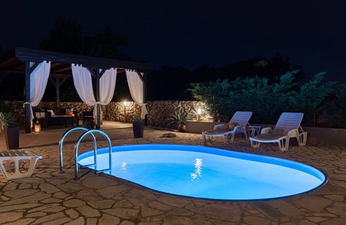 Bakar Apartment | One bedroom apartment with a swimming pool Krasica, Rijeka (A-18059-b)