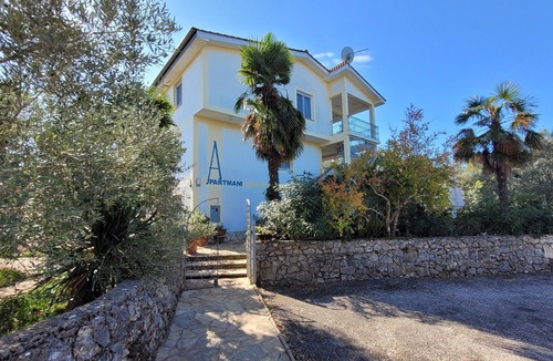 Milovcici Apartment | One bedroom apartment with terrace and sea view Milovcici, Krk (A-23577-d)