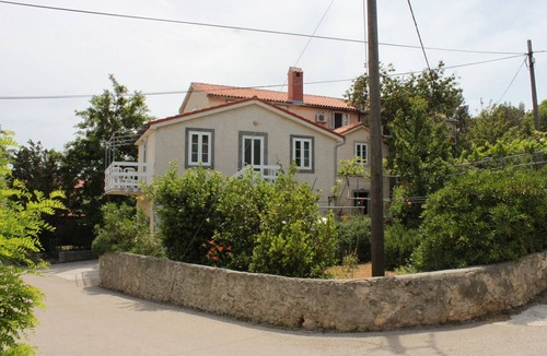 Nerezine Apartment | One bedroom apartment with terrace and sea view Nerezine, Lošinj (A-3479-a)