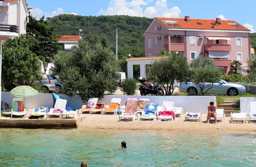 Novalja Apartment | One bedroom apartment near beach Stara Novalja, Pag (A-9710-d)