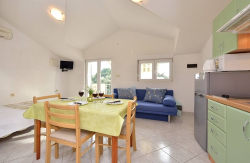Drage Apartment | One bedroom apartment with a swimming pool Drage, Biograd (A-5904-c)