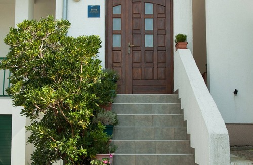 Primosten Burnji Apartment | One bedroom apartment near beach Bilo (Primošten) (A-4191-d)