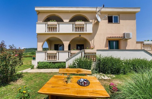 Ljubac Apartment | One bedroom apartment with terrace Ljubač, Zadar (A-24394-c)