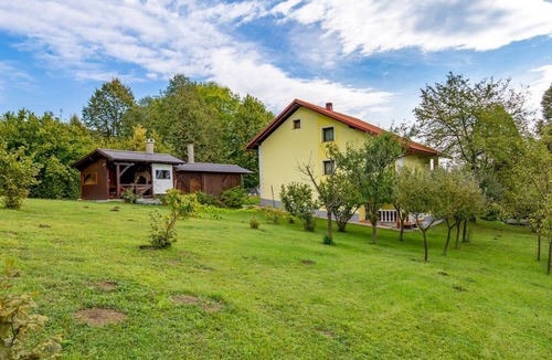 Vrbovsko Apartment | One bedroom apartment Vrbovsko, Gorski kotar (A-20268-b)