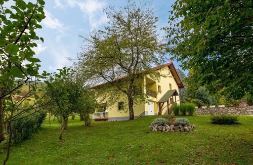 Vrbovsko Apartment | One bedroom apartment Vrbovsko, Gorski kotar (A-20268-c)