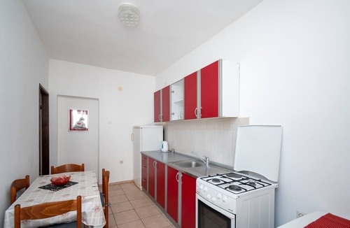 Metajna Apartment | One bedroom apartment near beach Metajna, Pag (A-6395-d)