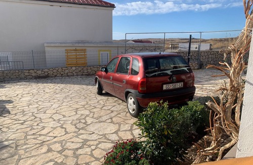 Kustici Apartment | One bedroom apartment with balcony and sea view Zubovići, Pag (A-23814-b)