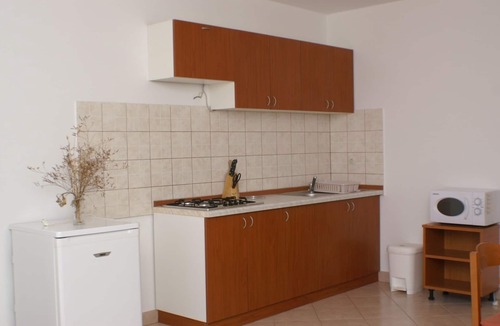 Kustici Apartment | One bedroom apartment near beach Kustići (Pag) (A-4087-e)