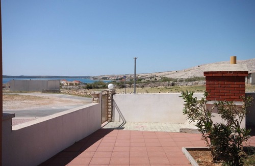 Kustici Apartment | One bedroom apartment with terrace and sea view Kustići, Pag (A-6287-c)