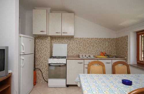 Metajna Apartment | One bedroom apartment near beach Metajna, Pag (A-6497-e)