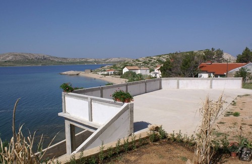 Kustici Apartment | One bedroom apartment with terrace Zubovići, Pag (A-4130-h)