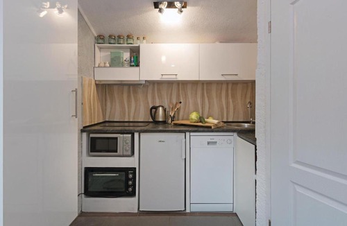 Loborika Apartment | One-Bedroom Apartment in Radeki Glavica
