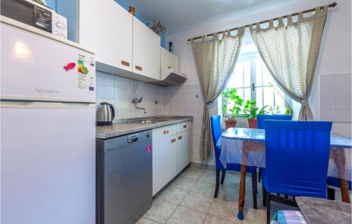 Omis Apartment | One-Bedroom Apartment In Omis