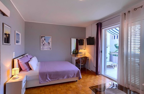 Cove Tri Zala (Zrnovo) Apartment | One bedroom apartment near beach Korčula (A-9321-a)