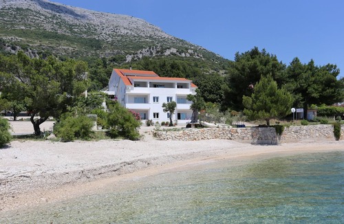 Cove Tri Zala (Zrnovo) Apartment | One bedroom apartment near beach Kučište - Perna, Pelješac (A-4545-c)