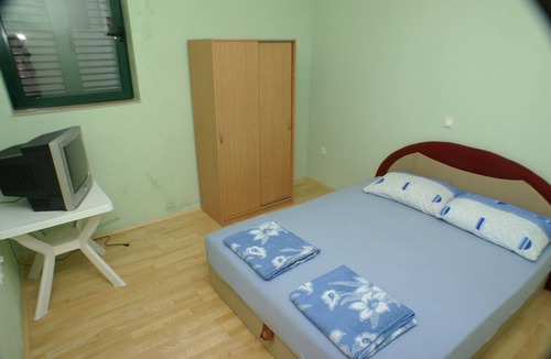 Marusici Apartment | One bedroom apartment with terrace and sea view Marušići, Omiš (A-2741-a)