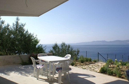 Marusici Apartment | One bedroom apartment with terrace and sea view Marušići, Omiš (A-2741-b)
