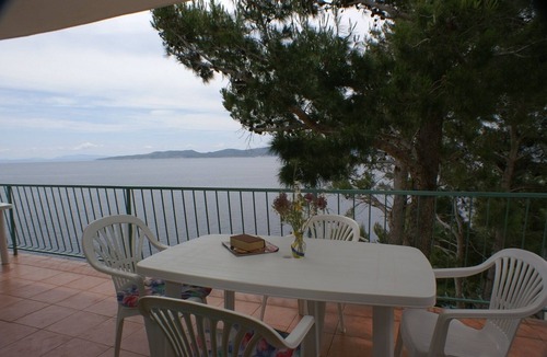 Marusici Apartment | One bedroom apartment with terrace and sea view Marušići, Omiš (A-2741-c)