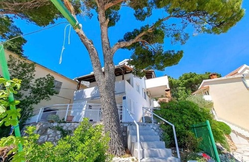 Medici Apartment | One bedroom apartment with terrace and sea view Medići, Omiš (A-23741-b)