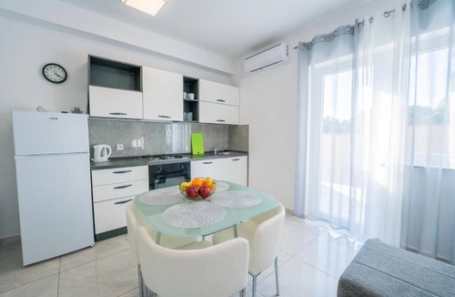 Novalja Apartment | One bedroom apartment with a swimming pool Novalja, Pag (A-211-f)