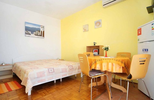 Novalja Apartment | One bedroom apartment with a swimming pool Novalja, Pag (A-9334-b)