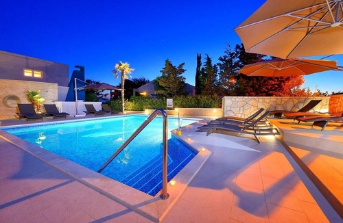Novalja Apartment | One bedroom apartment with a swimming pool Novalja, Pag (A-14274-b)