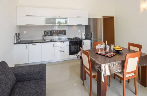 Marusici Apartment | One bedroom apartment with terrace and sea view Marušići, Omiš (A-10012-b)