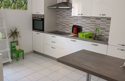 Kastel Apartment | One bedroom apartment with a swimming pool Kaštel, Central Istria - Središnja Istra (A-21309-b)
