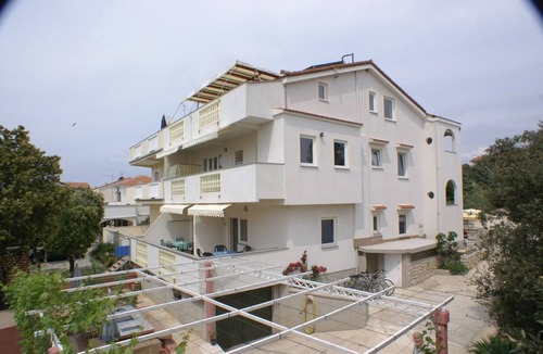 Mandre Apartment | One bedroom apartment with terrace and sea view Mandre, Pag (A-4098-b)