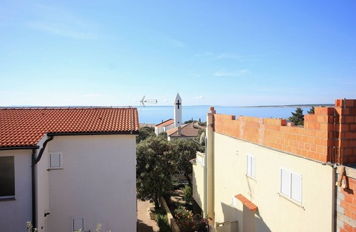 Mandre Apartment | One bedroom apartment with terrace and sea view Mandre (Pag) (A-9354-c)