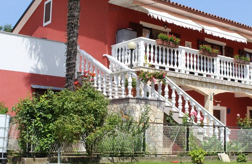 Krsan Apartment | One bedroom apartment with terrace Čepić, Central Istria - Središnja Istra (A-15878-a)