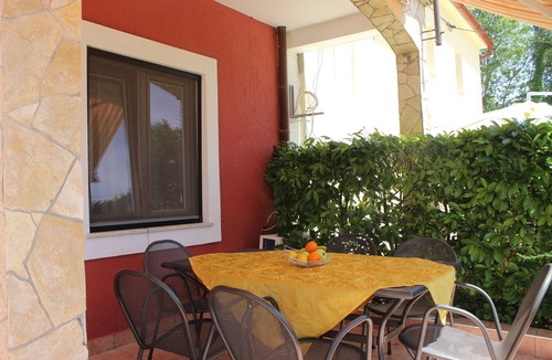 Krsan Apartment | One bedroom apartment with terrace Čepić, Central Istria - Središnja Istra (A-15878-a)
