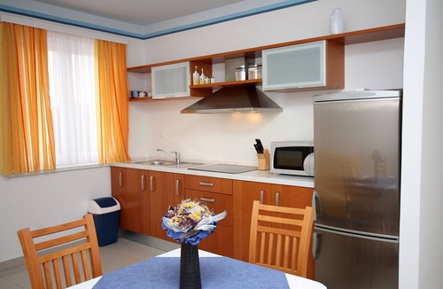 Slano Apartment | One bedroom apartment with balcony and sea view Slano, Dubrovnik (A-3183-b)