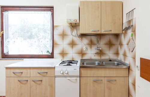 Banjole Apartment | One bedroom apartment with terrace Banjole, Pula (A-2258-b)
