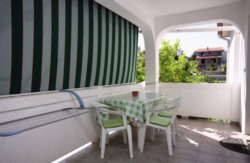 Supetarska Draga Apartment | One bedroom apartment with terrace and sea view Supetarska Draga - Donja, Rab (A-4981-b)