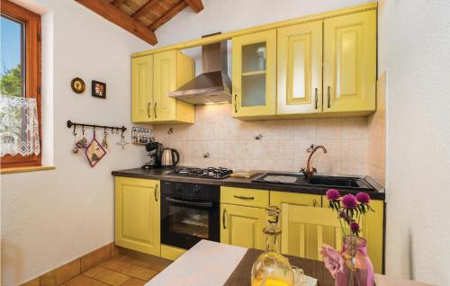Bartici House | One-Bedroom Holiday Home In Bartici