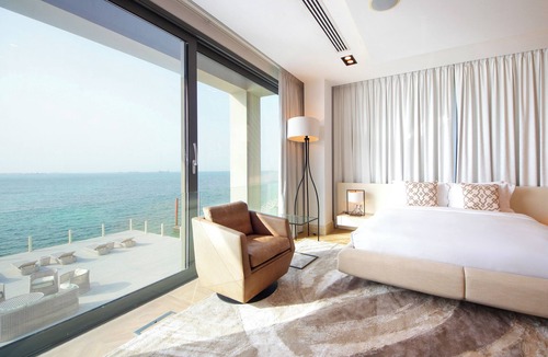 Abu Dhabi Villa | Overwater Paradise with private swimming pool and luxury amenities