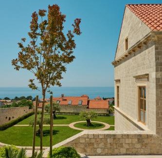 Gornji Kono Hotel | Palace Natali