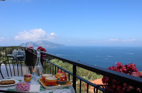 Sant'Anna House | Panoramic house with furnished garden and view of Capri