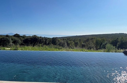 Peruski Villa | Panoramic sea view & infinity pool villa in Istria