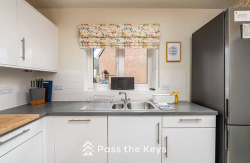 Marcham House | Pass the Keys | Spacious, Modern Family Home - 20 mins to Oxford