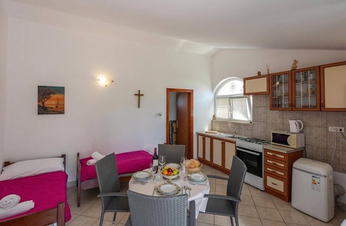 Kavran Apartment | Peaceful Retreat With Terrace 2, Kavran, Croatia