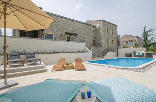 Kircija Villa | Peaceful Villa with Pool & Sauna, La Casa di Kyra