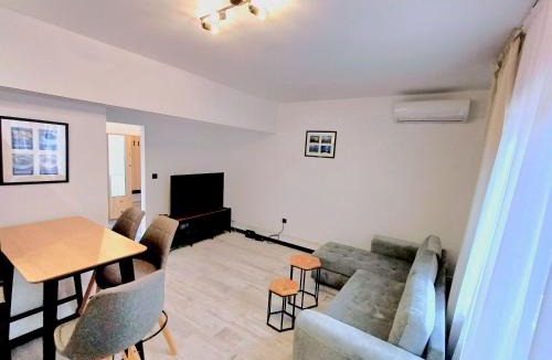Pobri Apartment | Peaks & Waves Apartment